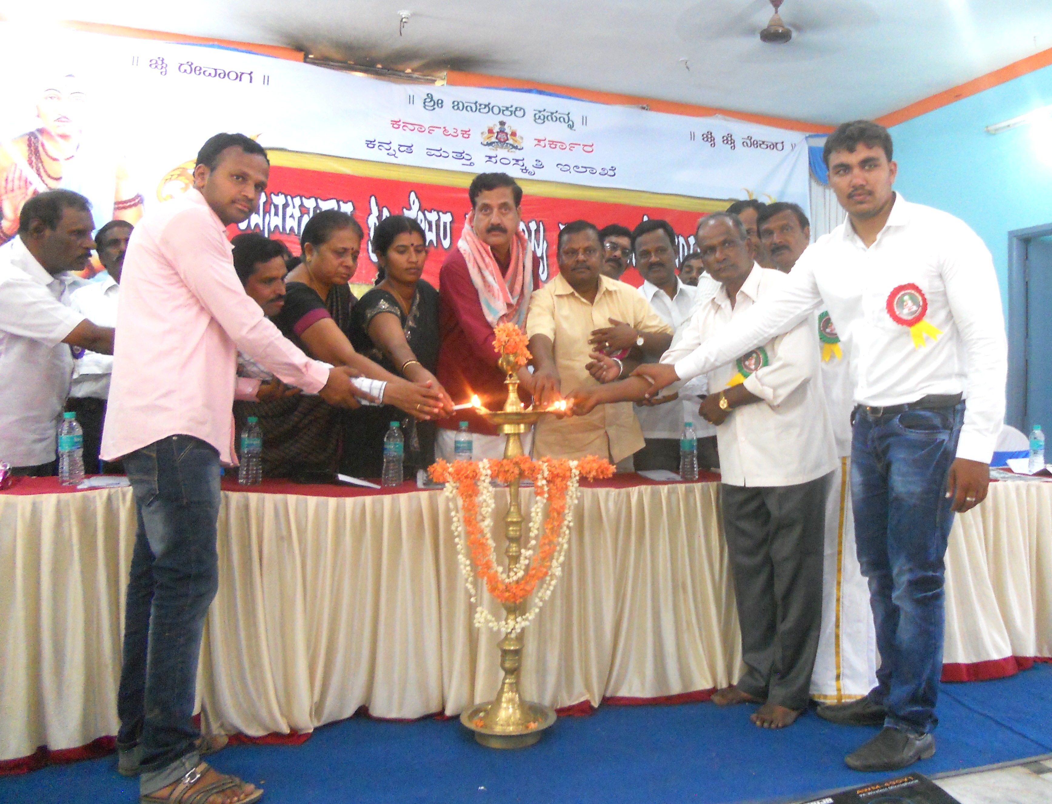 ಯುವ ಜನತೆ ವಚನಕಾರರ ಮಹತ್ವ ಅರಿಯಲಿ: ು ಶಾಸಕ ವೈ.ಎಸ್.ವಿ. ದತ್ತ